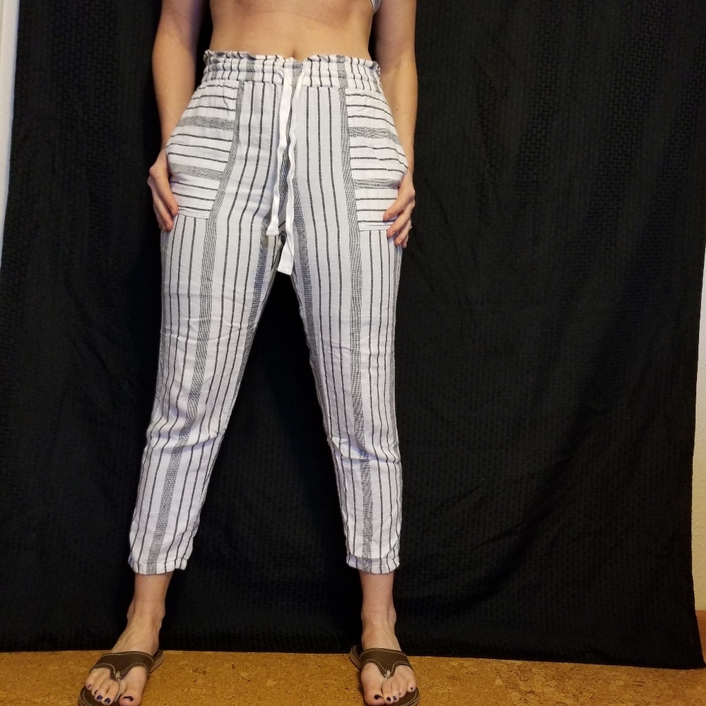 Vince Camuto casual striped pants